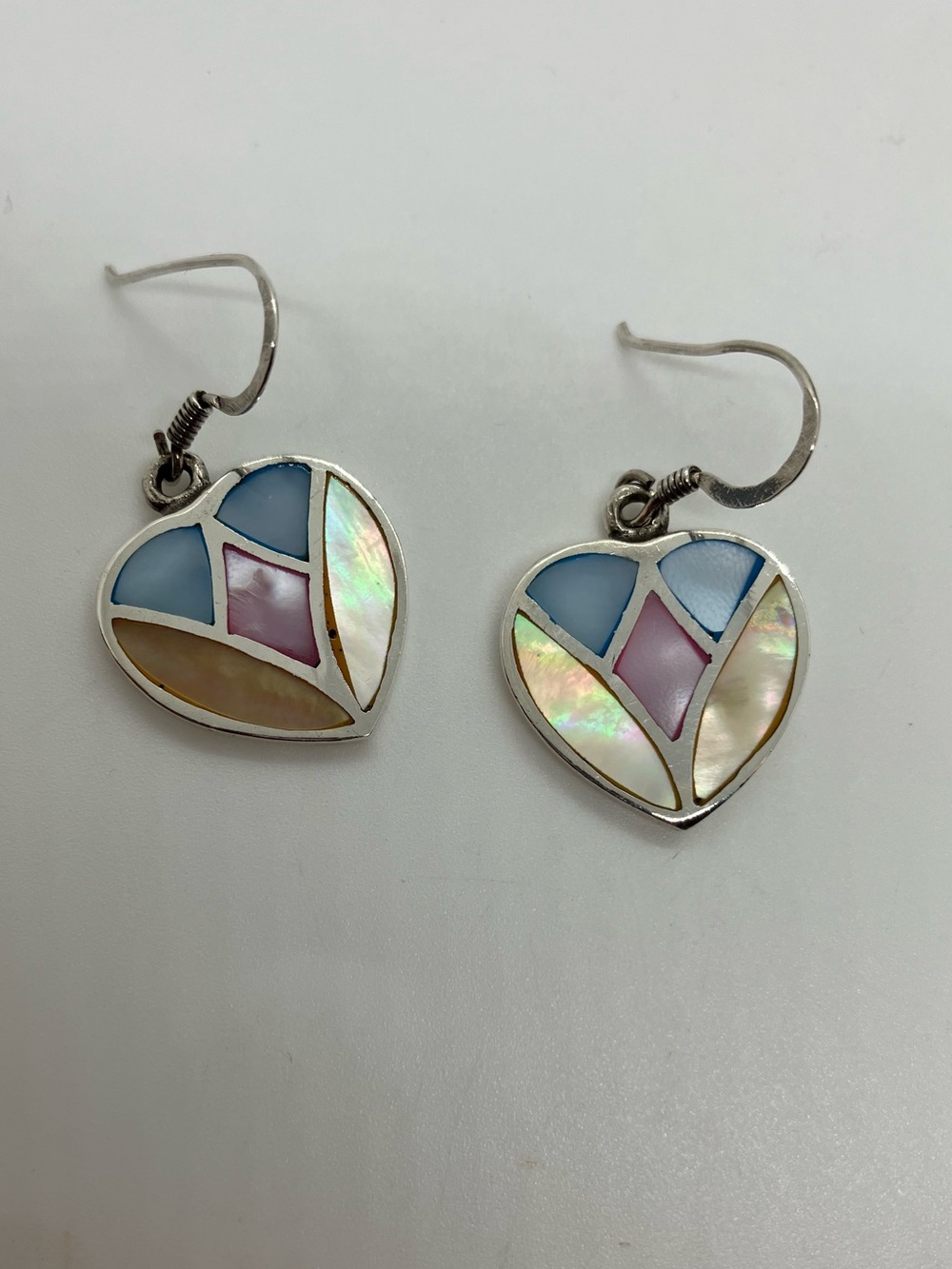 Vtg 925 Sterling Silver Multicolored Mother of Pearl Heart Dangle Earrings
